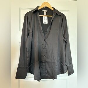 H&M Black Sateen Button-Up Collared Shirt – Size Medium